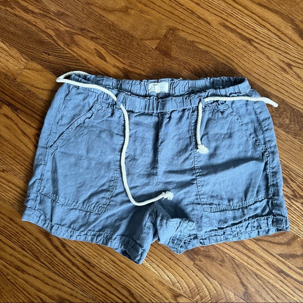 Lou & Grey Linen Blue Shorts Size M